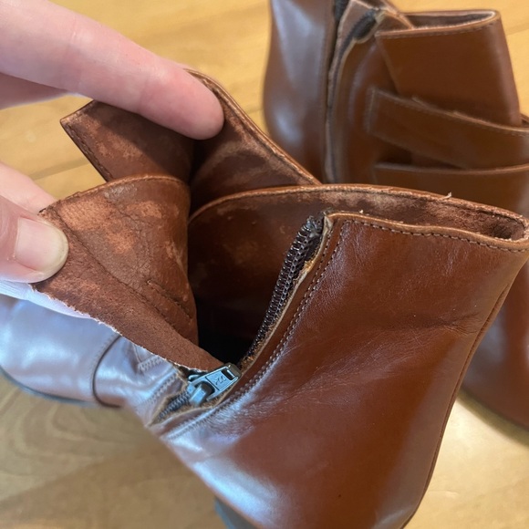 Vintage 90s Sudini Brown Italian Leather Ankle Boots Women’s Size 6.5 - Picture 2 of 3